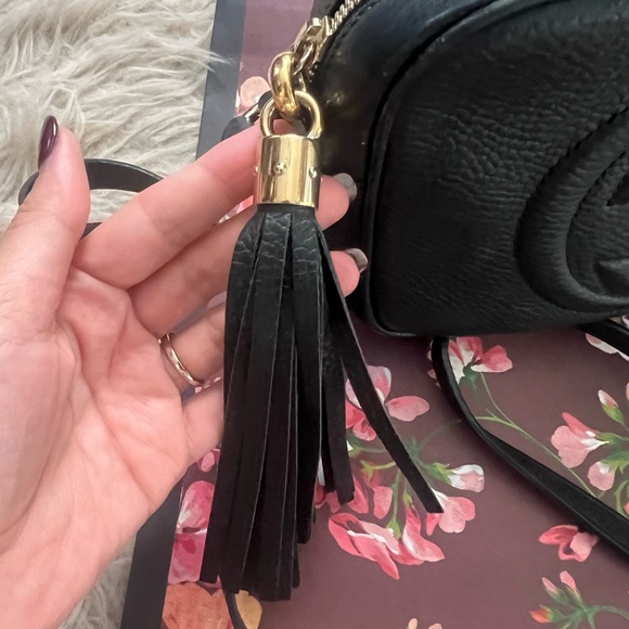 Gucci Black Pebbled Leather Crossbody Bag - Picture 7 of 8